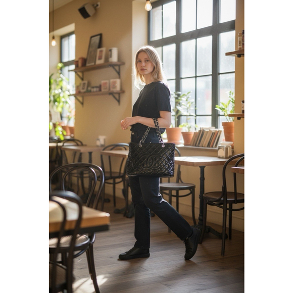 Chanel Grand Shopping Spree Tote - Picture 3 of 15